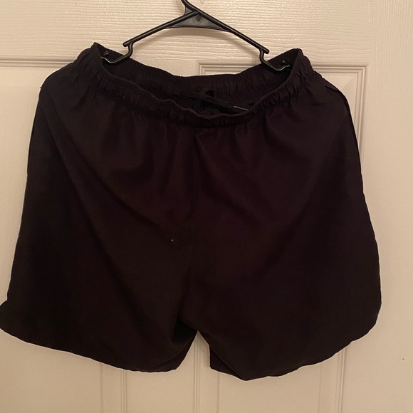 Nike Hybrid Shorts - Picture 2 of 4